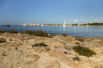 Küstenlandschaft am Platja d'es Dolç, , Colònia de Sant Jordi, Ses Salines, Balearen, Spanien