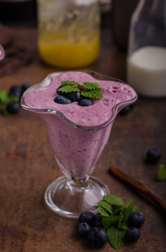 Berries milkshake smoothie