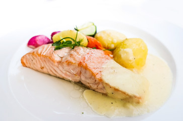 Grilled Salmon with fresh lettuce and mash potatoes