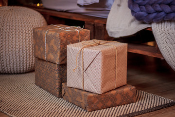 Новогодний подарок в красивой коробочке 