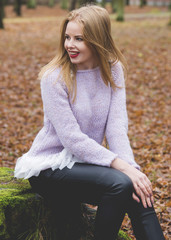 Obraz premium Autumn portrait of very happy woman