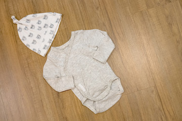 The warm jumpsuits for newborn baby
