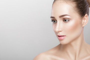 Fototapeta premium portrait of beautiful young woman