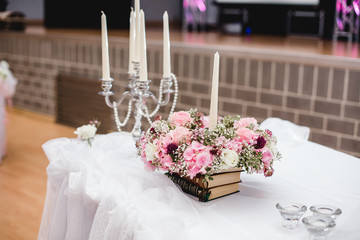 wedding flowers bride bouquet rings