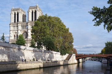 Fototapeta na wymiar Notre dame cathedral and Seine river in Paris
