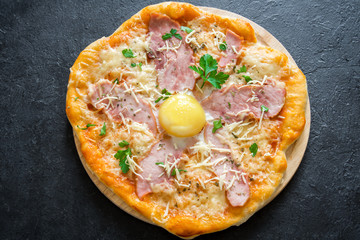 Pizza Carbonara