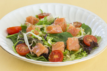 Smoken salmon salad