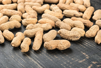 Peanuts in shell