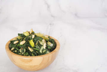 Spinach salad