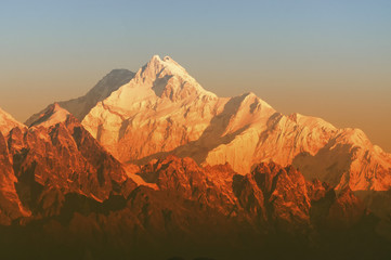 Eerste licht op de berg Kanchenjugha, Himalaya-gebergte
