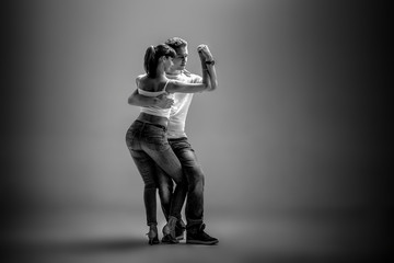couple dancing social danse © tankist276
