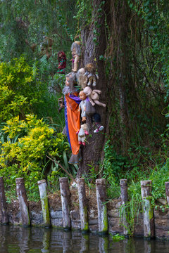 Island of the Dolls Xochimilco