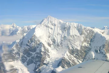 Fotobehang K2 Everest vanuit de lucht. Vlucht over de hoogste berg ter wereld, met een hoogte van 8848 meter in de Himalaya tussen Nepal en China