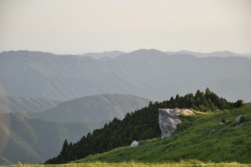 夜明け　夕暮れ山脈　山稜　太陽　夕日　朝日
