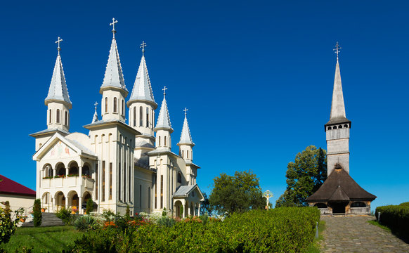 Biserica In Remetea Chioarului