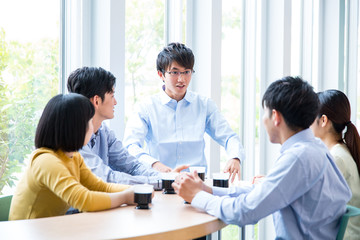 会社で企画会議