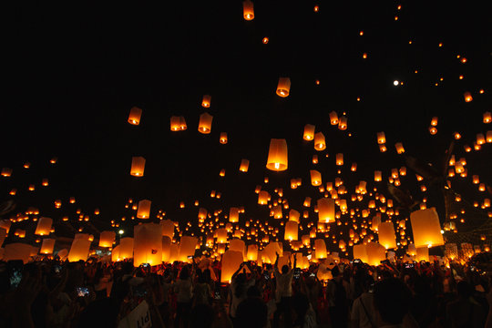 yee peng , Floating lanterns festival in Chiang mai Thailand