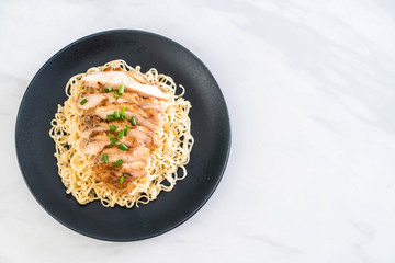 roast chicken noodle