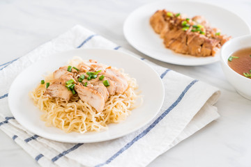 roast chicken noodle