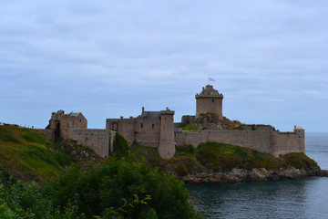 Fototapeta na wymiar Fort La Latte, Bretagne, Cap Frehel, Côtes-d'Armor, côte de granit rose, France