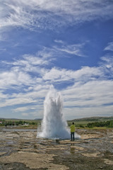 Exploding geyser