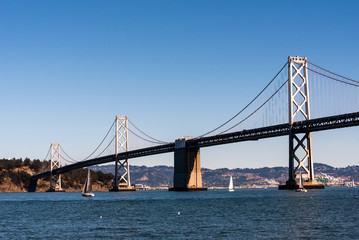 Fototapeta na wymiar Bay Bridge in San Francisco mit Treasure island