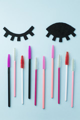 The brush lash, comb, help to keep the shape, also used in eyelash extension application