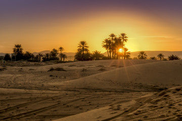 Couché de soleil sur les dunes de Merzouga