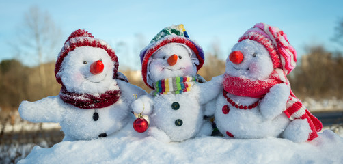 Happy snowman family