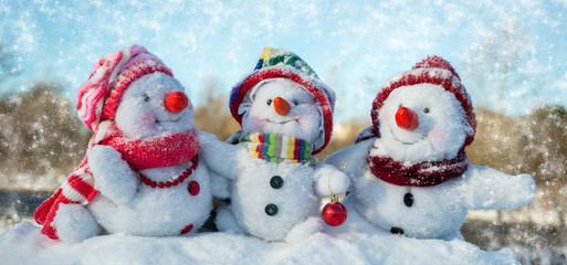 Happy snowman family