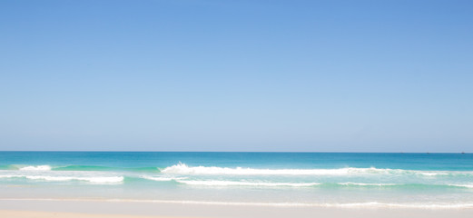 Fototapeta na wymiar Seascape. The beautiful shades of blue of the Indian ocean