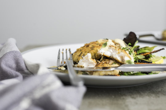 Crumbed Fish with Hollandaise Sauce