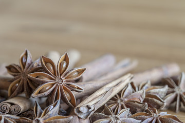 Zimstange mit Sternanis © scaleworker