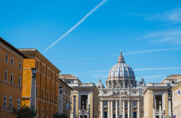 Fototapeta na wymiar Saint Peter's Basilica's dome