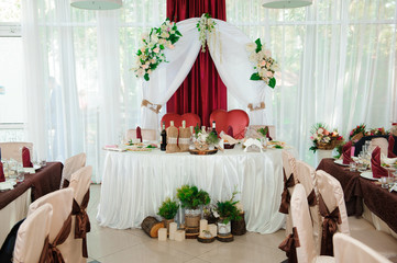 Fototapeta na wymiar wedding banquet in a restaurant