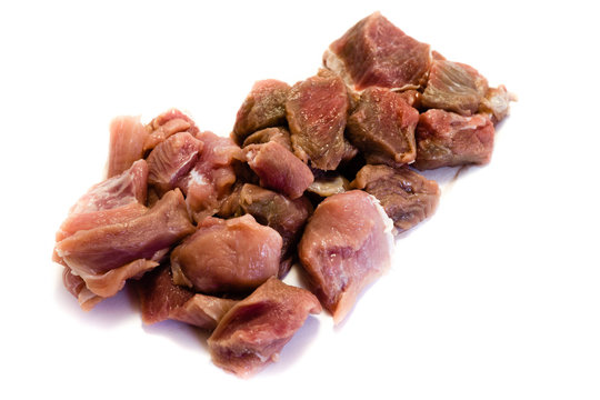 Glulasch Schweinegulasch Rindsgulasch isoliert freigestellt auf wei&szlig;en Hintergrund, Freisteller