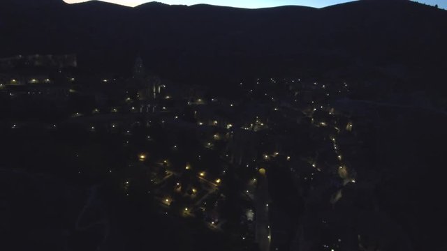 Albarracin (Teruel, Aragon) desde el aire. Video Aereo con Drone