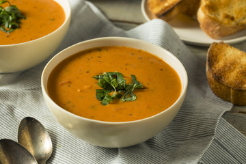 Homemade Tomato Basil Bisque Soup