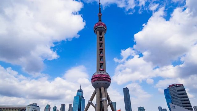 中国・上海の都市風景　東方明珠電視塔タイムラプス