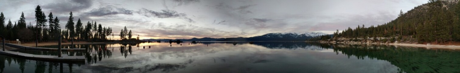 Obraz na płótnie Canvas Lake Tahoe Panorama
