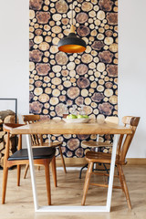 Table with apples and wallpaper