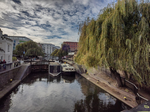 Canals in London on the way to Camden,