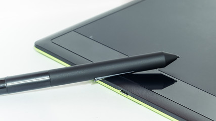 Graphic tablet with pen