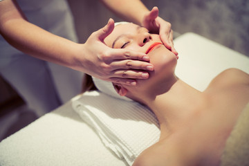 Obraz na płótnie Canvas Rejuvenating relaxing massage by masseur