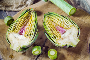 Raw Sardinian artichoke