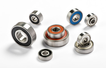 Set of metal bearings