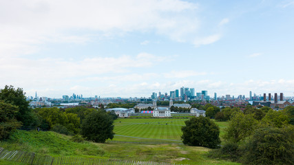 Fototapeta na wymiar Panorama of London city buildings and landmarks from Greenwich Observatory viewpoint.