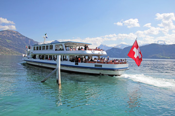 passagierschiff, thunersee, spiez, schweiz 
