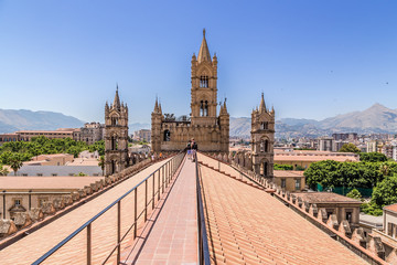 Naklejka premium Palermo, Italy. The roof of the cathedral. On the left, in the background, the Norman Palace