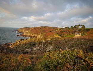 Paysage et panorama en bord de mer, du haut des falaises